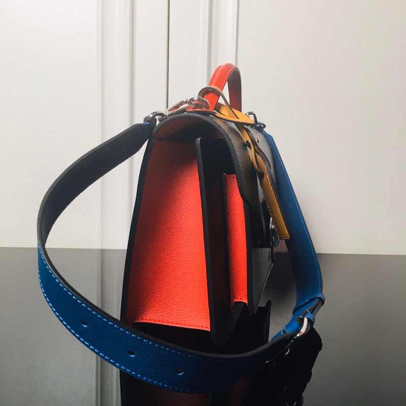 LOV2 Bags - Luxurious Bags  1840
