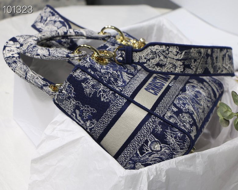 ELE - Dir Bags - 085