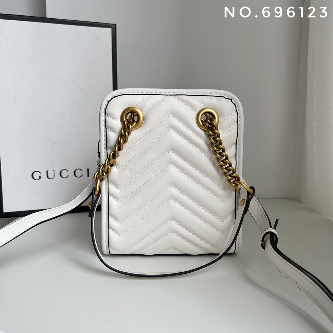EN - New Bag GCI 498