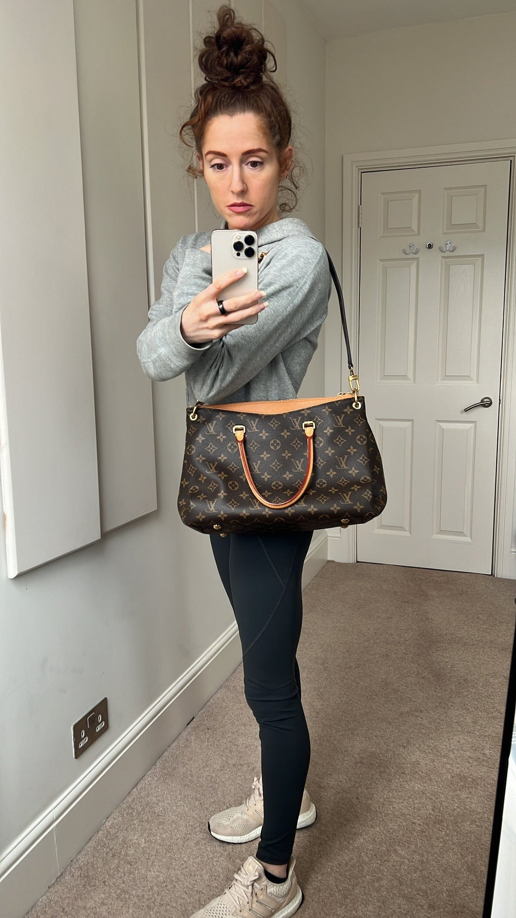 Louis Vuitton Pallas Tote in Monogram and Black (RRP £1960)