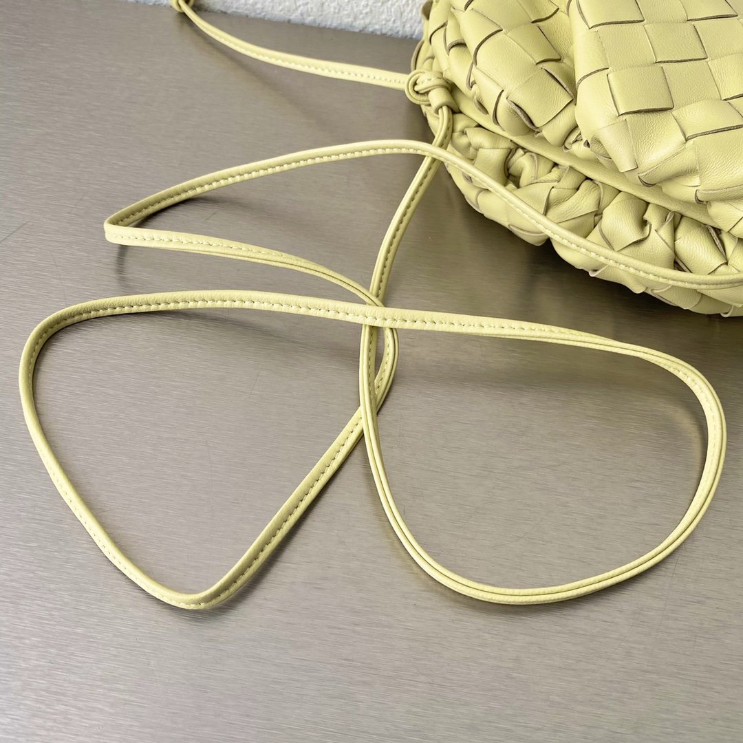GLAMI Mini Pouch Lantern, For Women, Bags 8.6in/22cm 585852VCPP17203