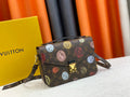 EN - Luxury Bags LUV 813