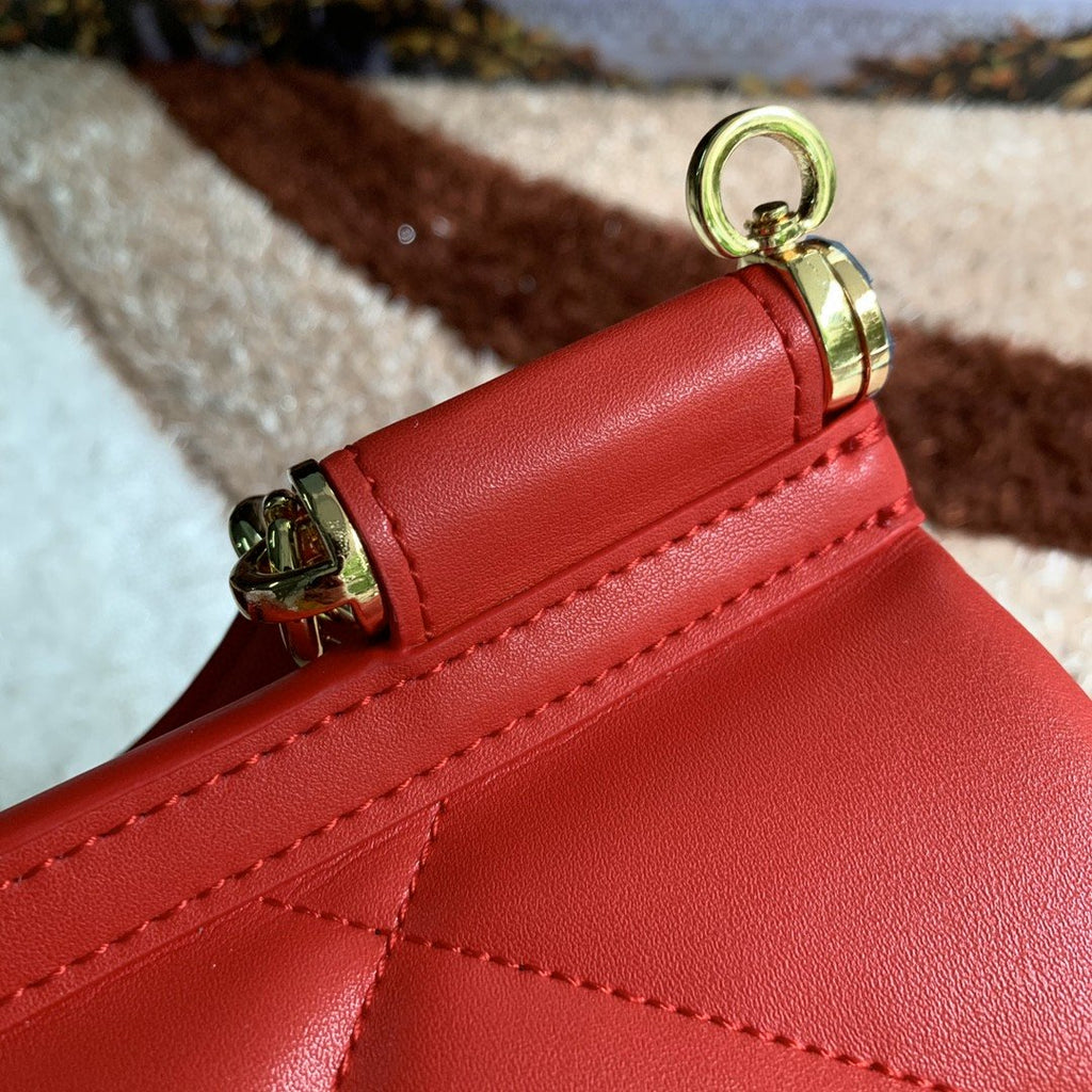 GLAMI MeGLAMIum Sicily Bag In Quilted Red For Women 10.2in/26cm GLAMI GLAMI6002AW5918H383