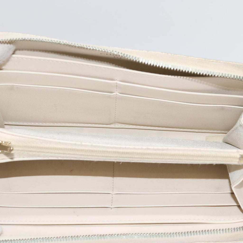 CHANEL Long Wallet Caviar Skin White CC 65288