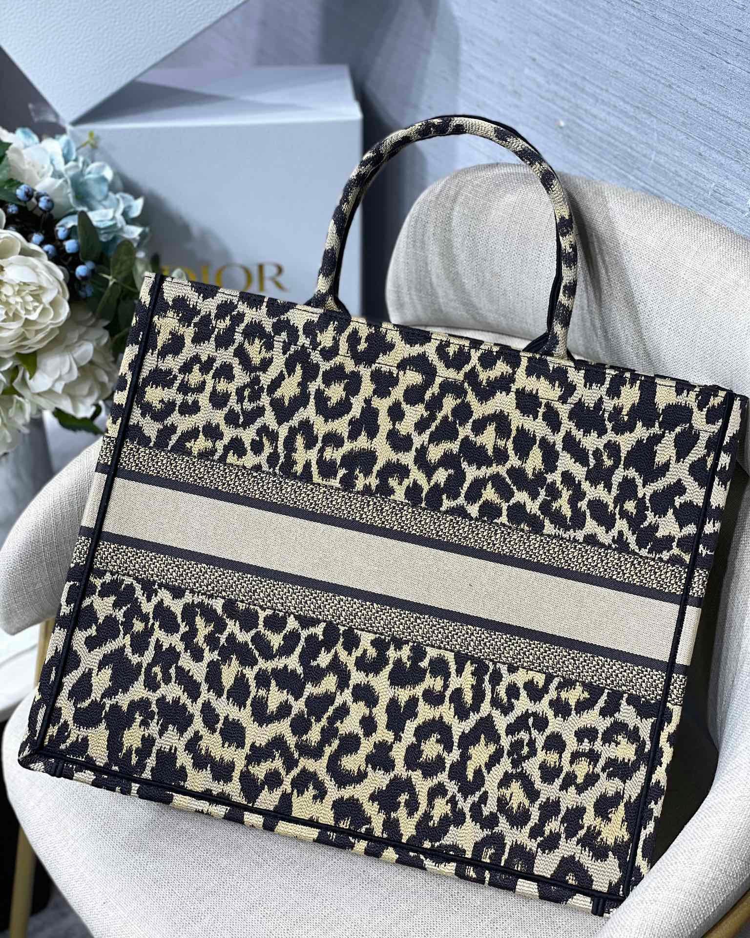 GLAMI Large Book Tote Multicolor , For Women, WomenÃ¢â‚¬â„¢s Handbags 16.5in/42cm CD