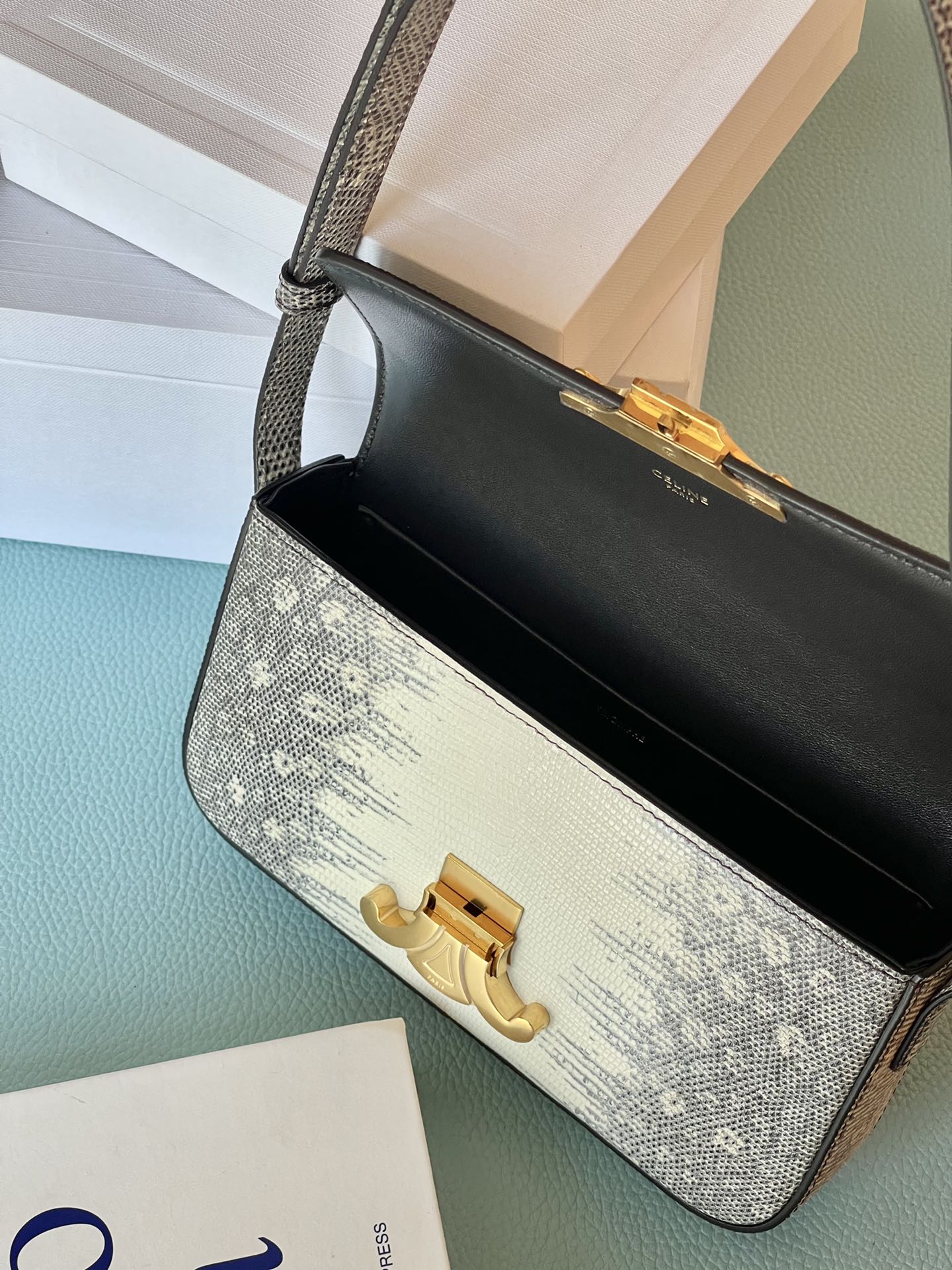 GLAMI Triomphe Shoulder Bag In Lizard Natural For Women 8in/20cm 194144BF5.02VG