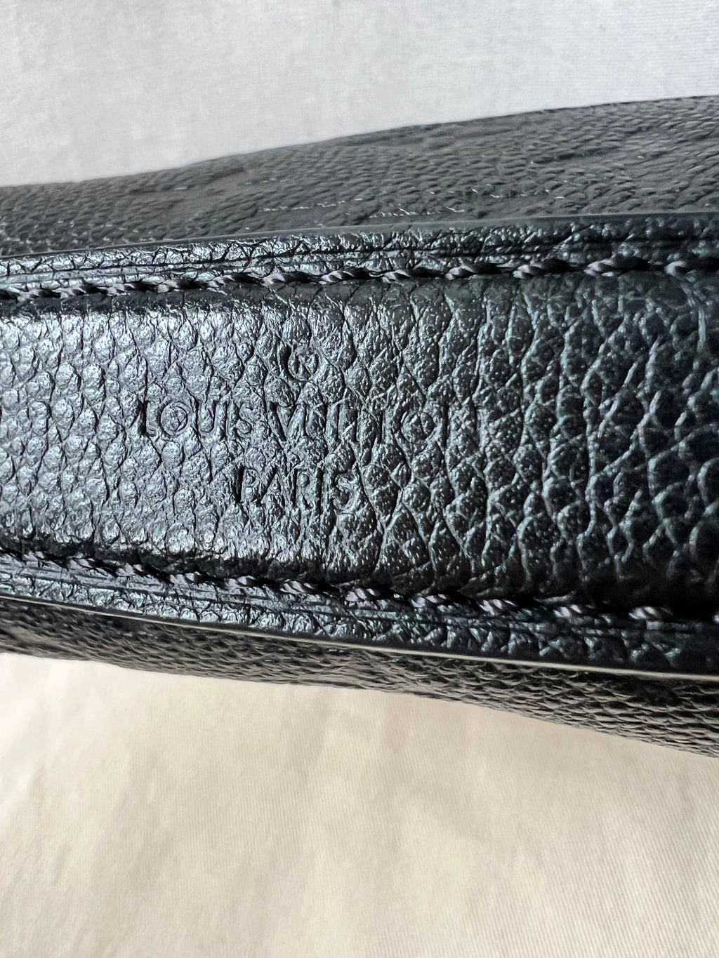 Louis Vuitton Pochette Metis Black Empreinte (RRP £2,110)