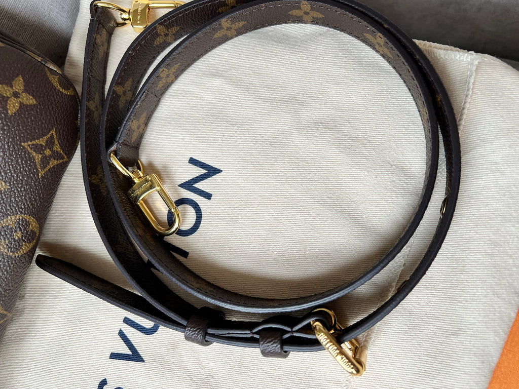 Louis Vuitton Pochette Metis Monogram (RRP £1,970)