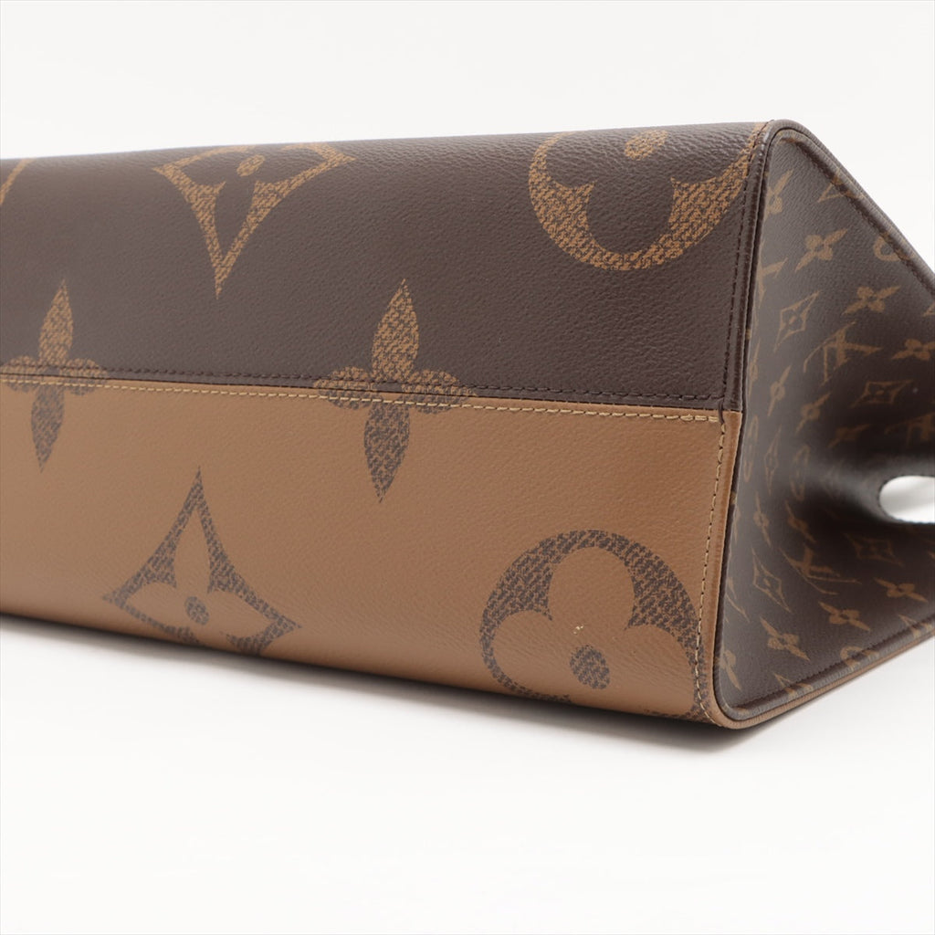 Louis Vuitton Monogram Giant Reversee On The Gor MM M45321