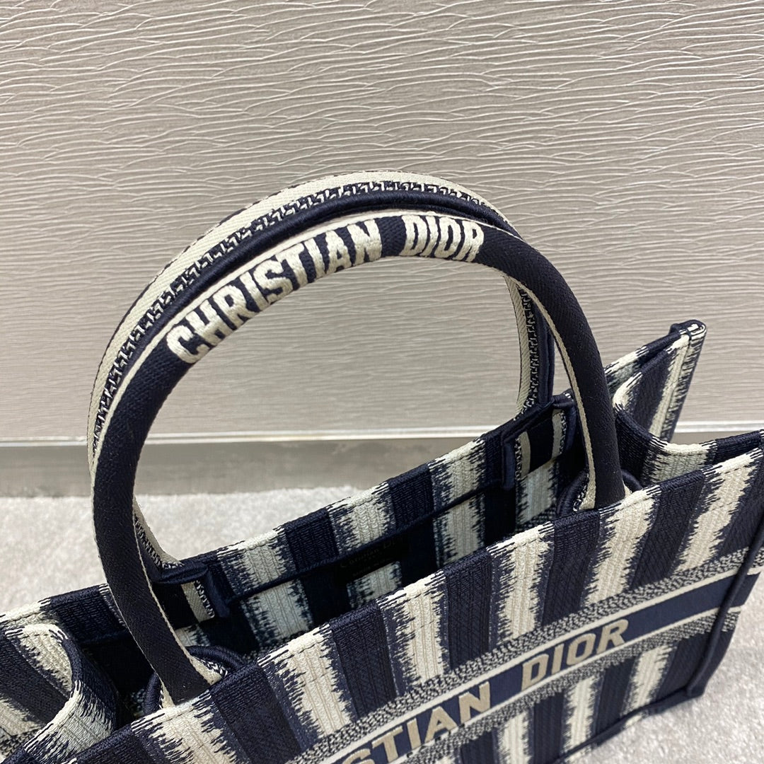GLAMI MeGLAMIum Book Tote Blue D-Stripes Embroidery For Women 36cm/16.5in CD