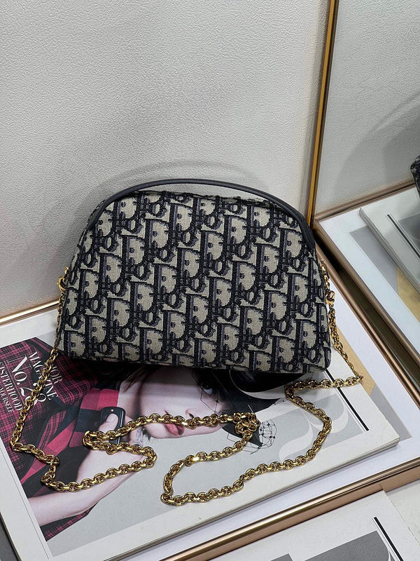 ELE - Dir Bags - 720