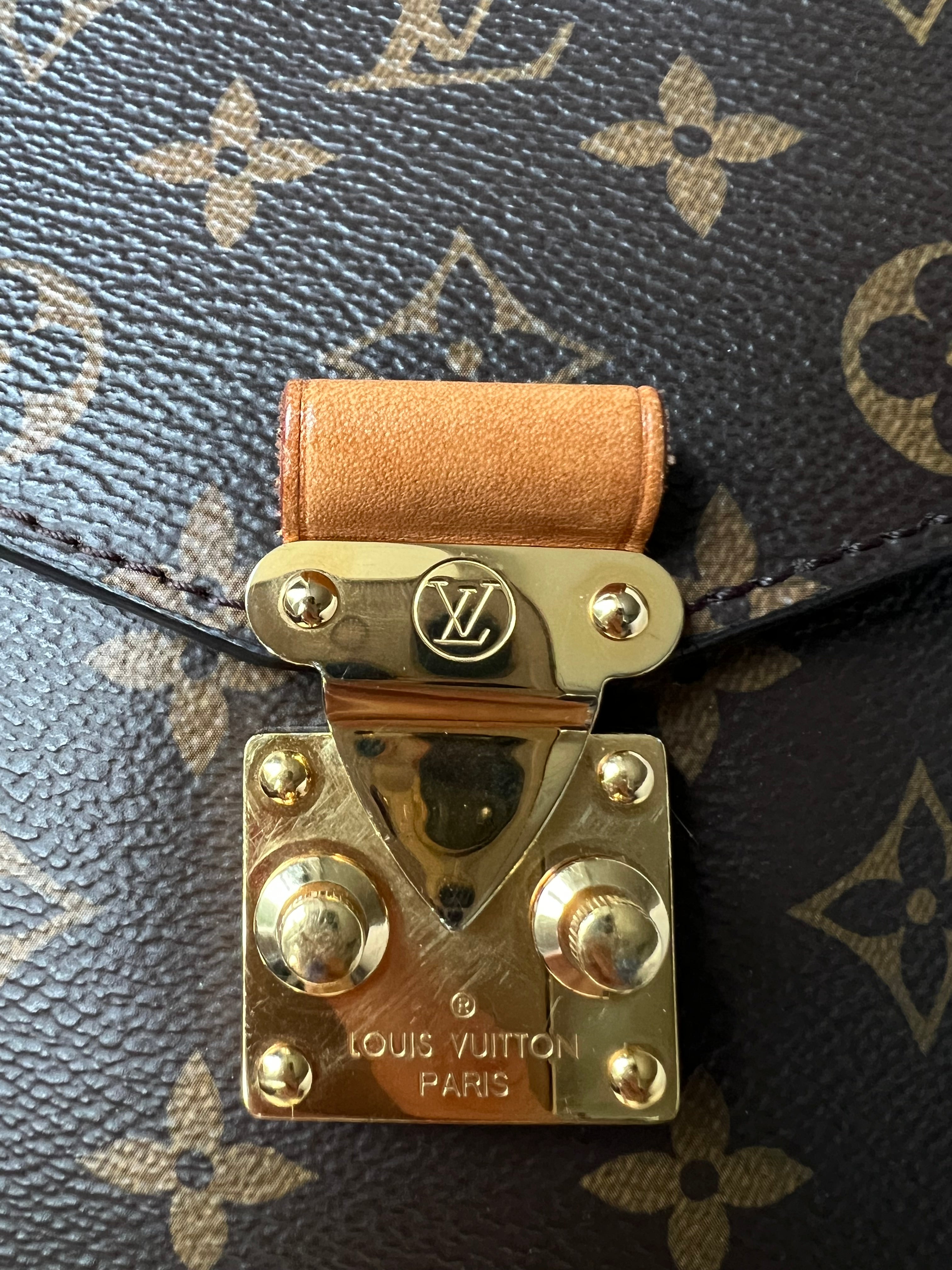 Louis Vuitton Pochette Metis Monogram (RRP £1,970)