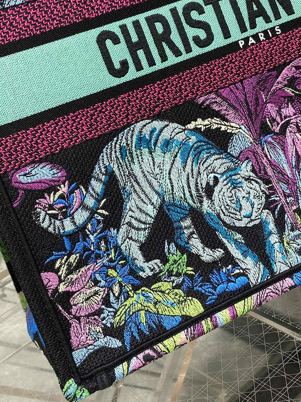 ELE - Dir Bags - 001