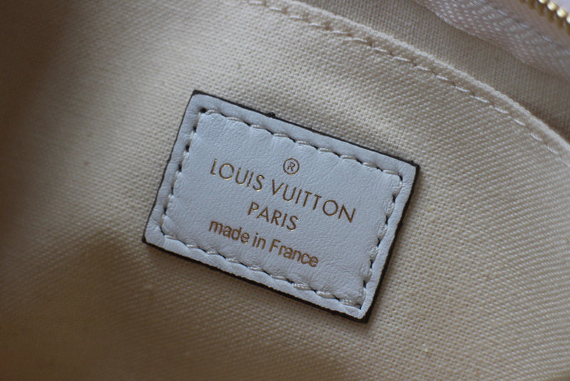 LOV2 Bags - Luxurious Bags  1771