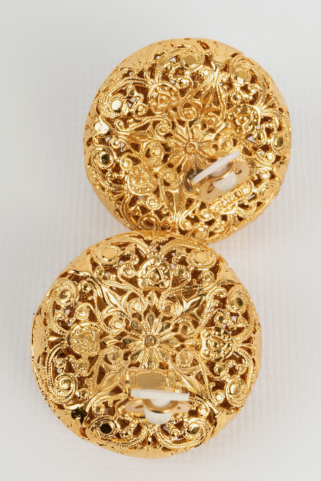 Boucles d'oreilles baroques Chanel
