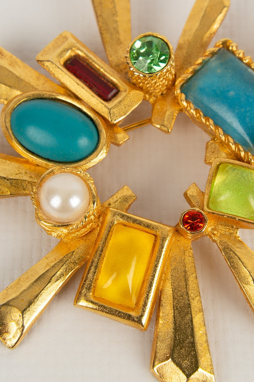 Broche soleil Lacroix