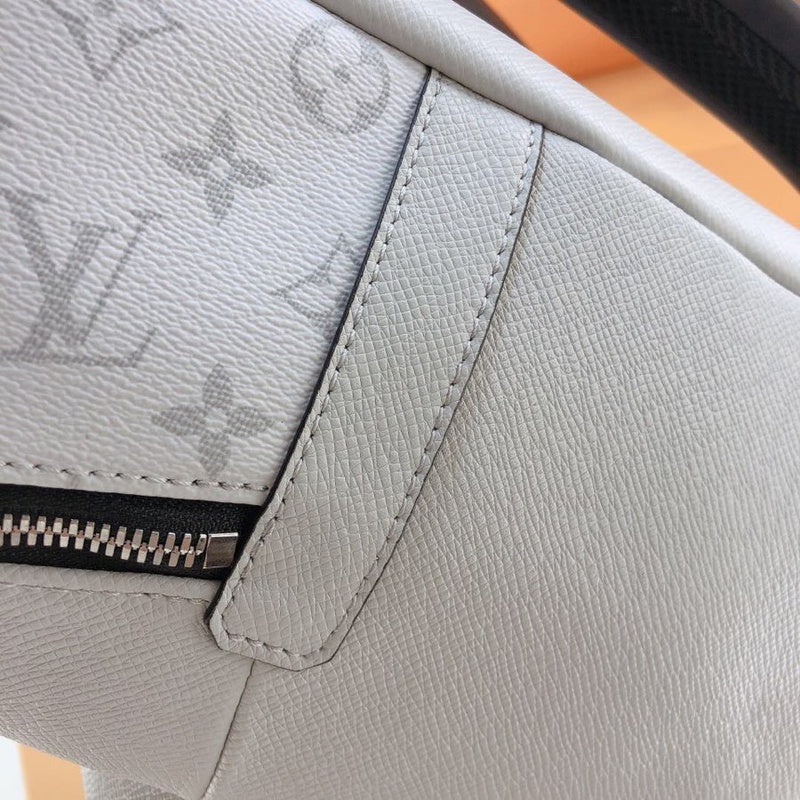 LOV2 Bags - Luxurious Bags  1863