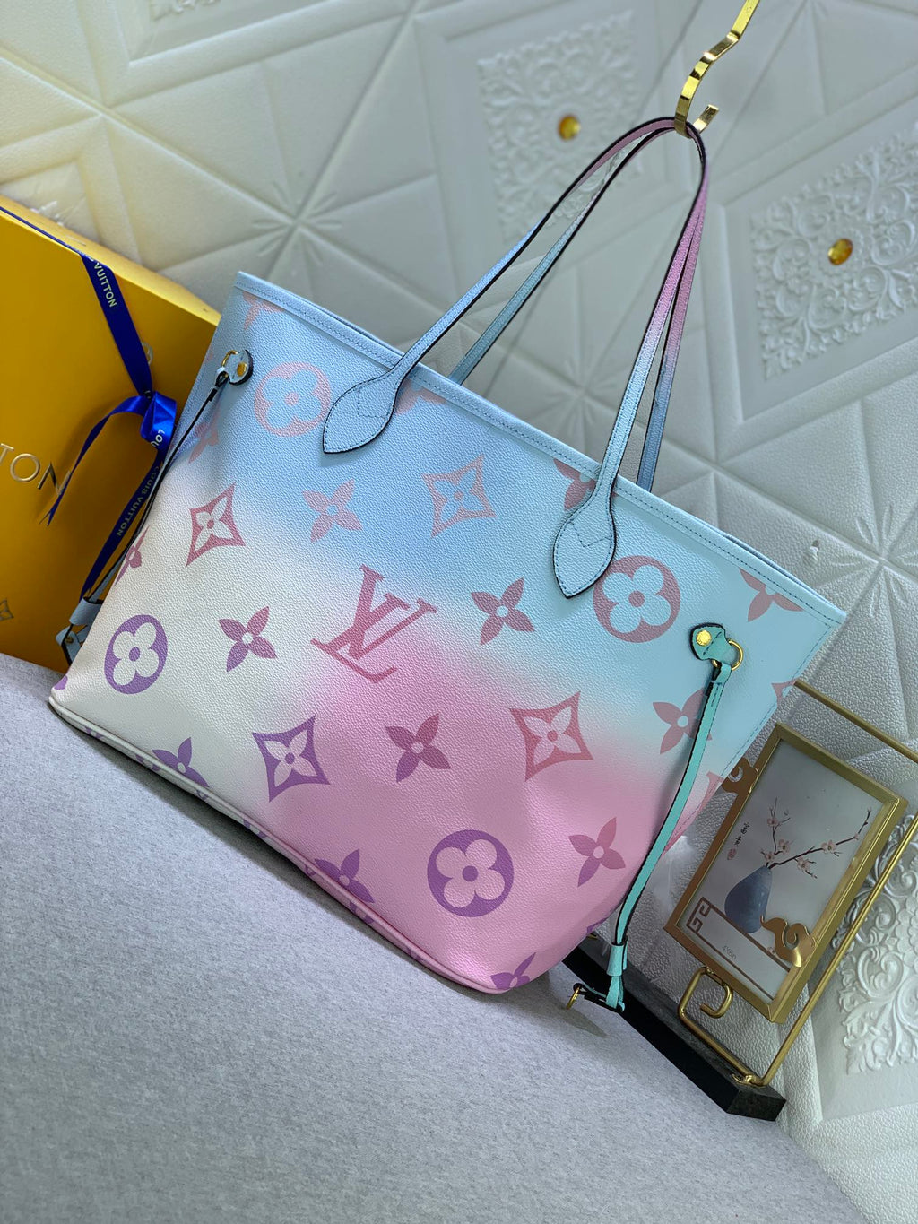 EN - New Bag LUV 651