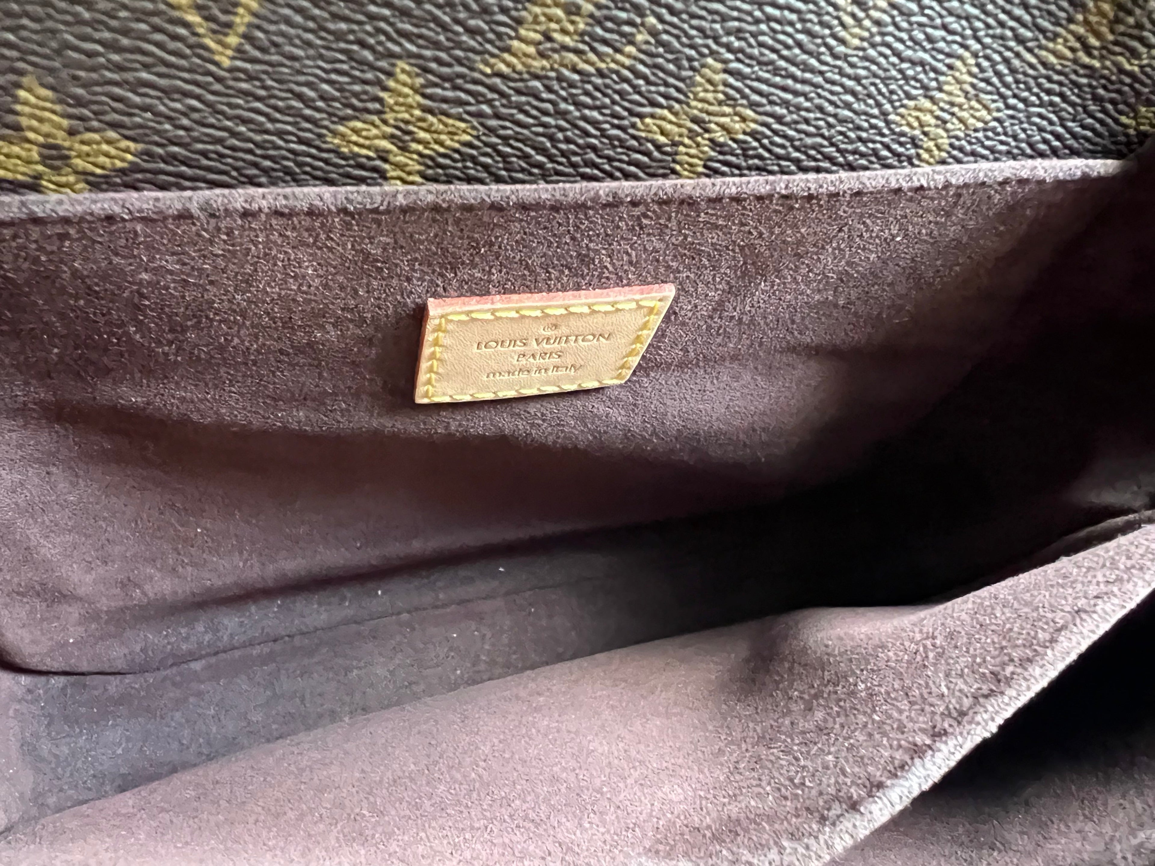 Louis Vuitton Pochette Metis Monogram (RRP £1,970)