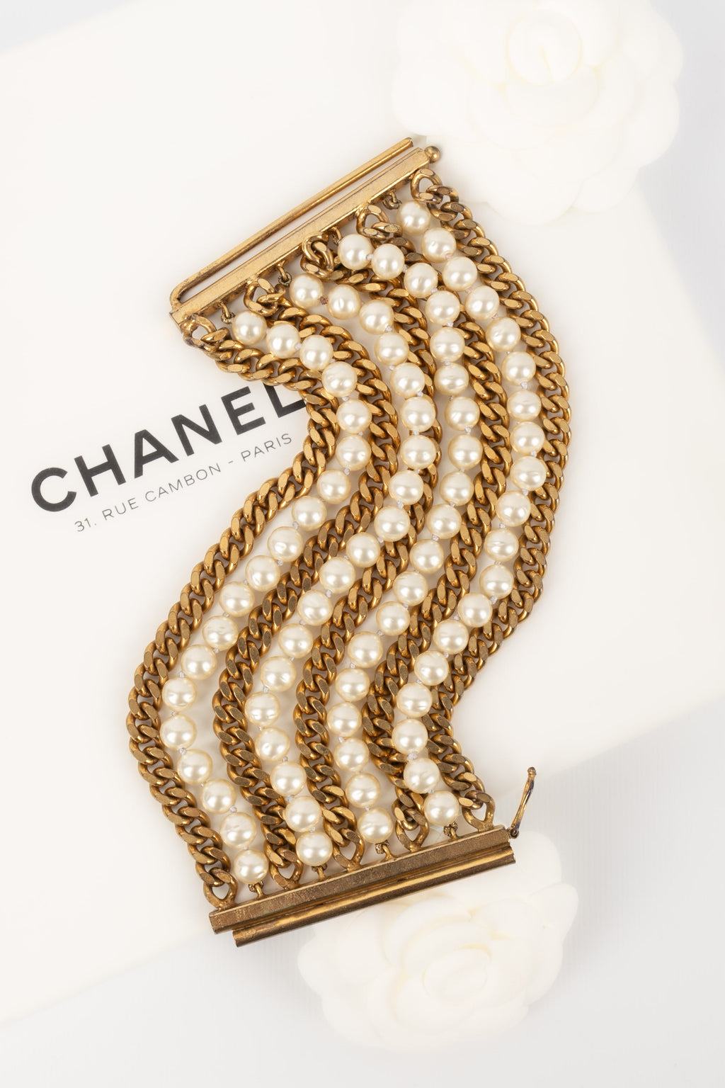 Bracelet de perles nacrÃƒÆ’Ã‚Â©es Chanel