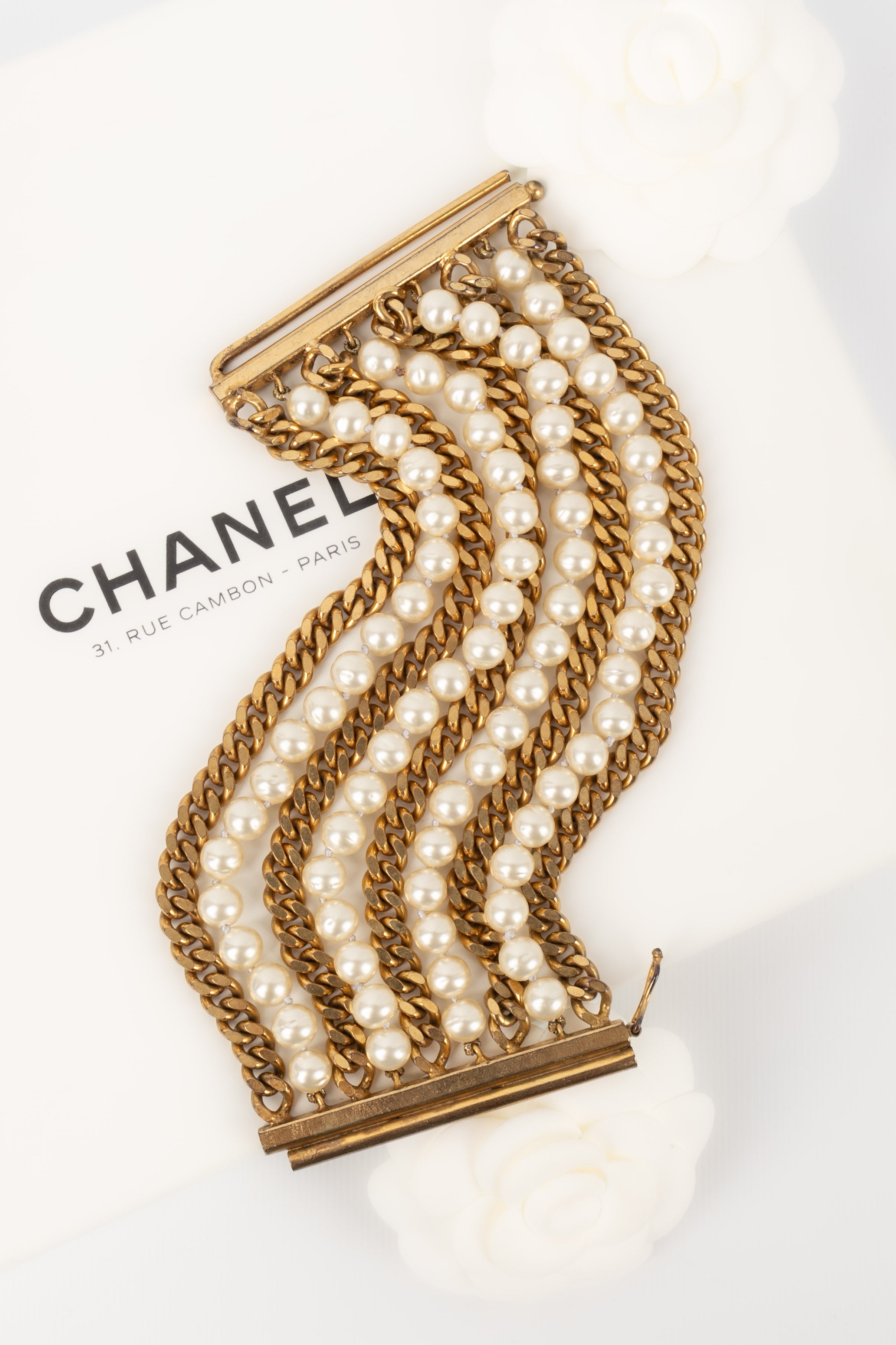 Bracelet de perles nacrÃƒÆ’Ã‚Â©es Chanel