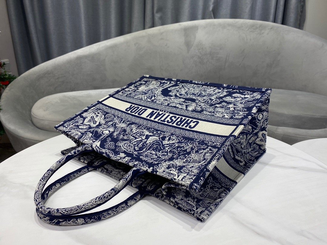 GLAMI Large Book Tote Blue Multicolor, For Women, WomenÃ¢â‚¬â„¢s Handbags 16.5in/42cm CD M1286ZRGO_M928