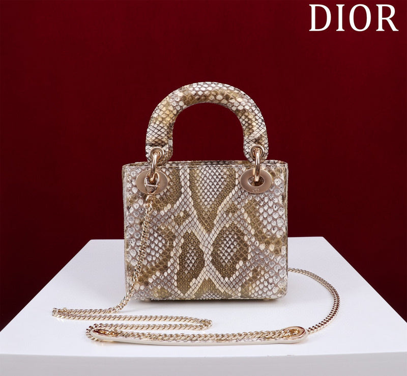 ELE - Dir Bags - 101