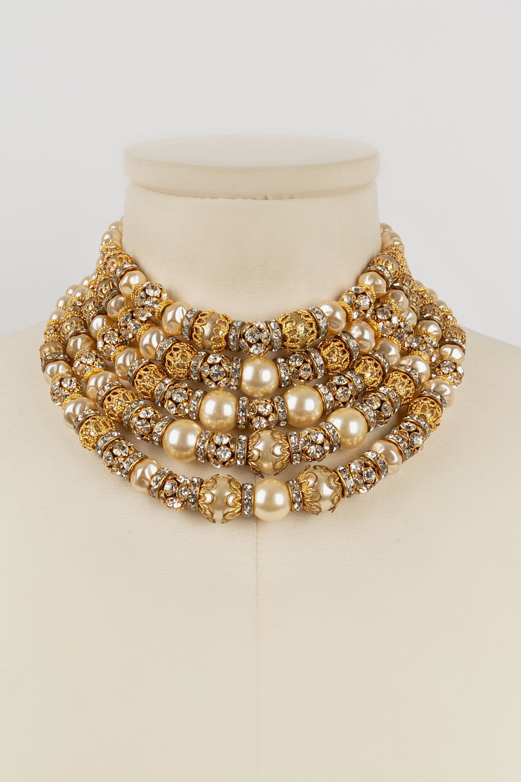 Collier court de perles nacrÃƒÆ’Ã‚Â©es et strass