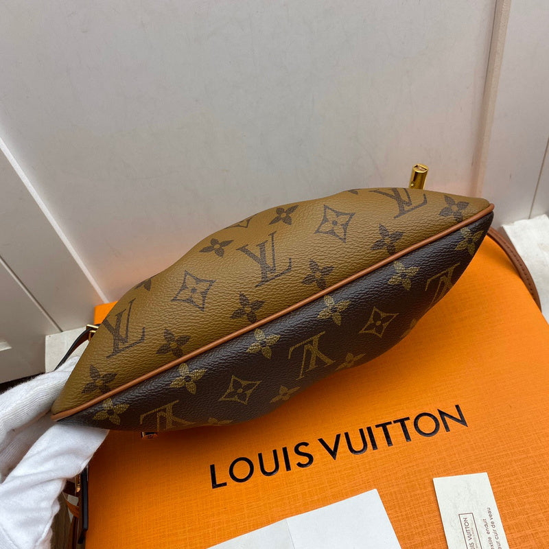 LOV2 Bags - Luxurious Bags  1817
