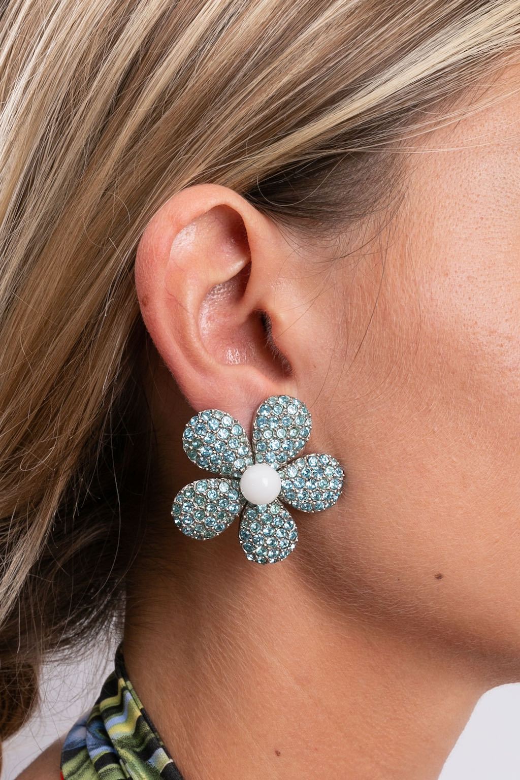 Boucles d'oreilles fleurs Yves Saint Laurent