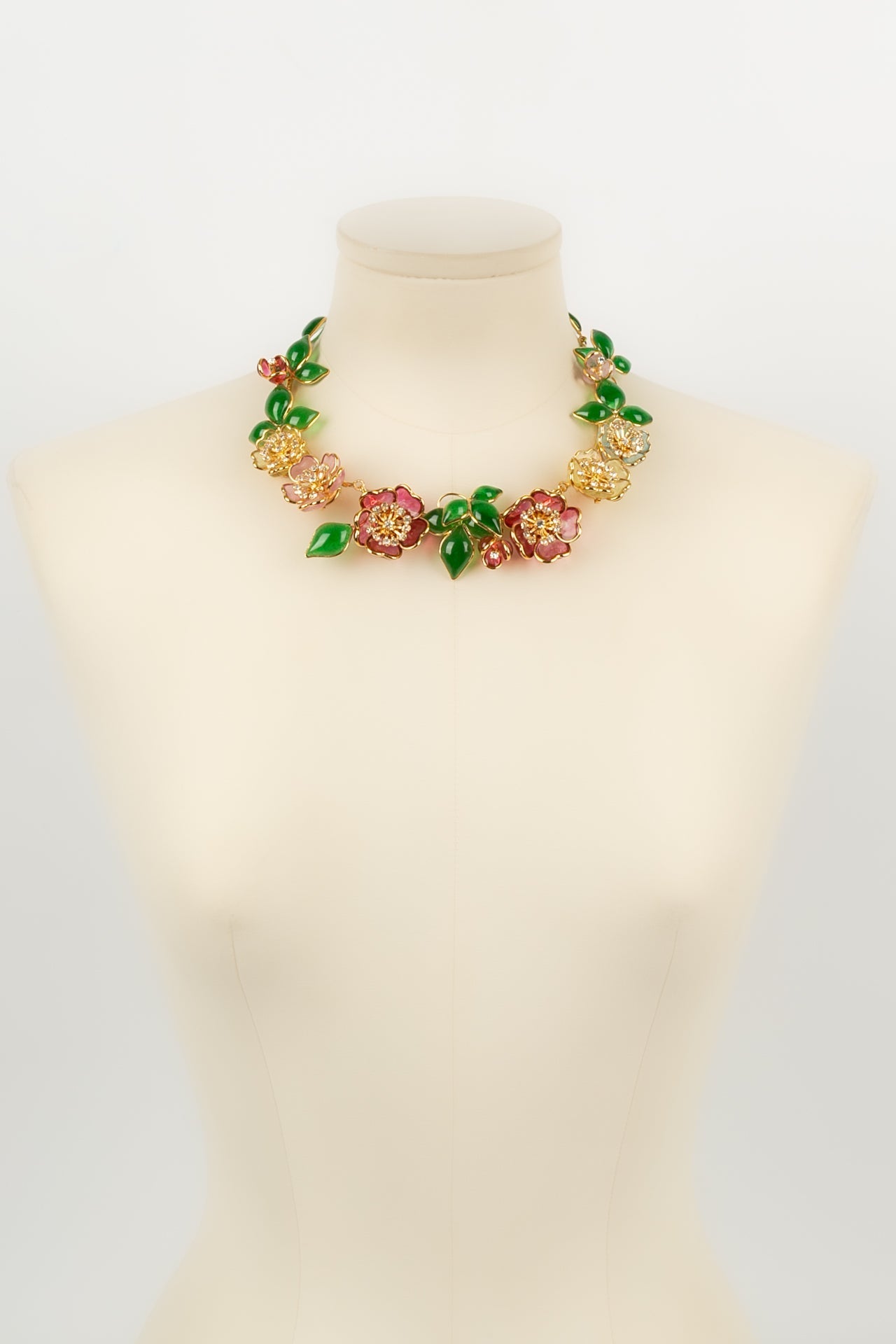 Collier Augustine