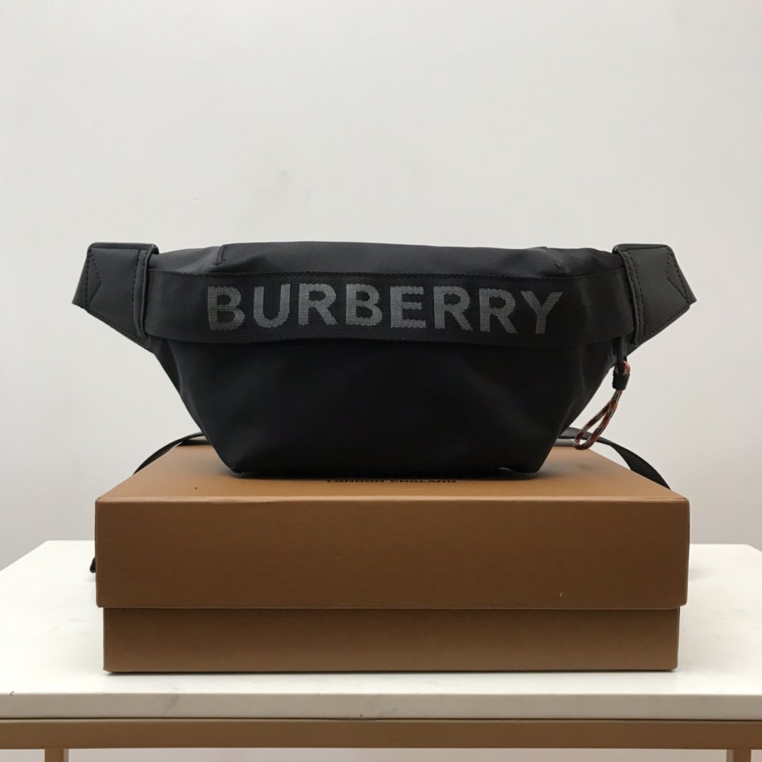 GLAMI Logo Detail Econyl Sonny Bum Bag Black For Men, Bags 12.2in/31cm