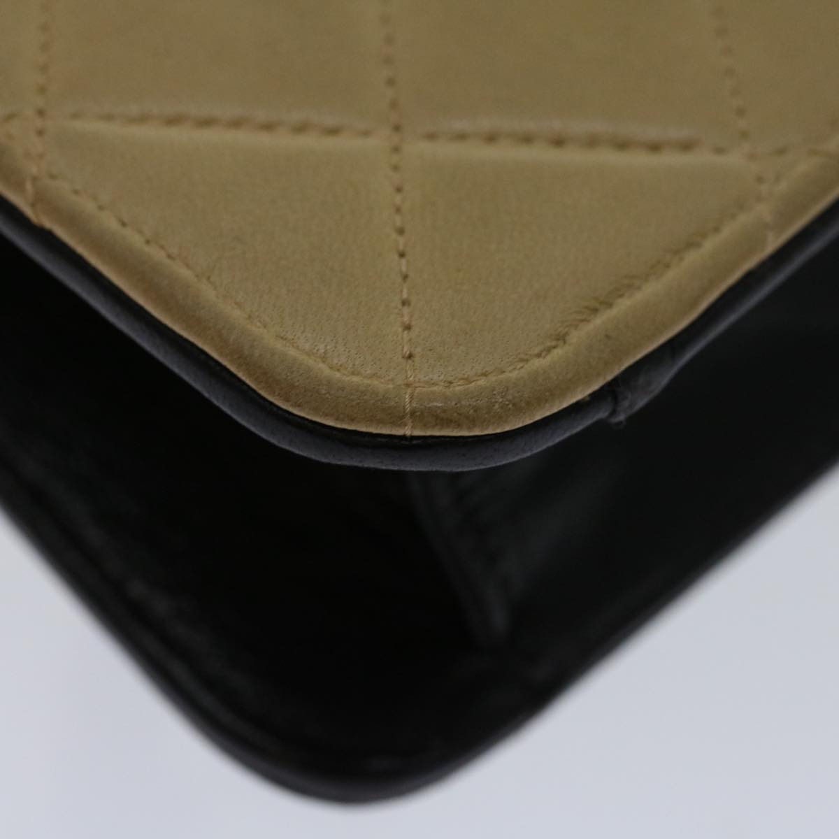 CHANEL Matelasse Hand Bag Leather Beige CC 68905A