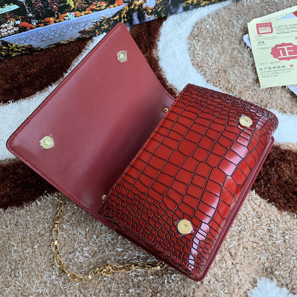 GLAMI GLAMI Girls CrossBody Bag Burgundy For Women 8.3in/21cm GLAMI