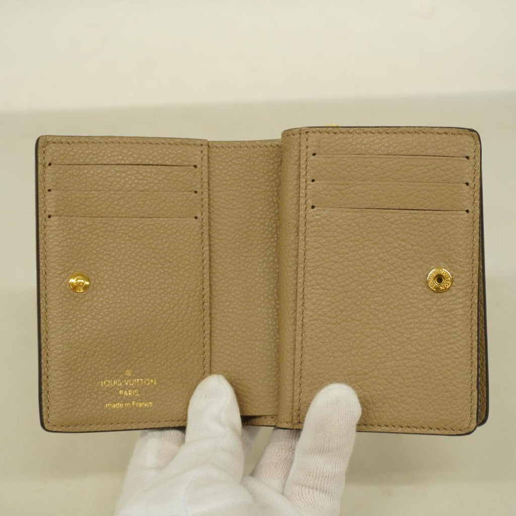 Louis Vuitton Cléa  Leather Wallet  ()