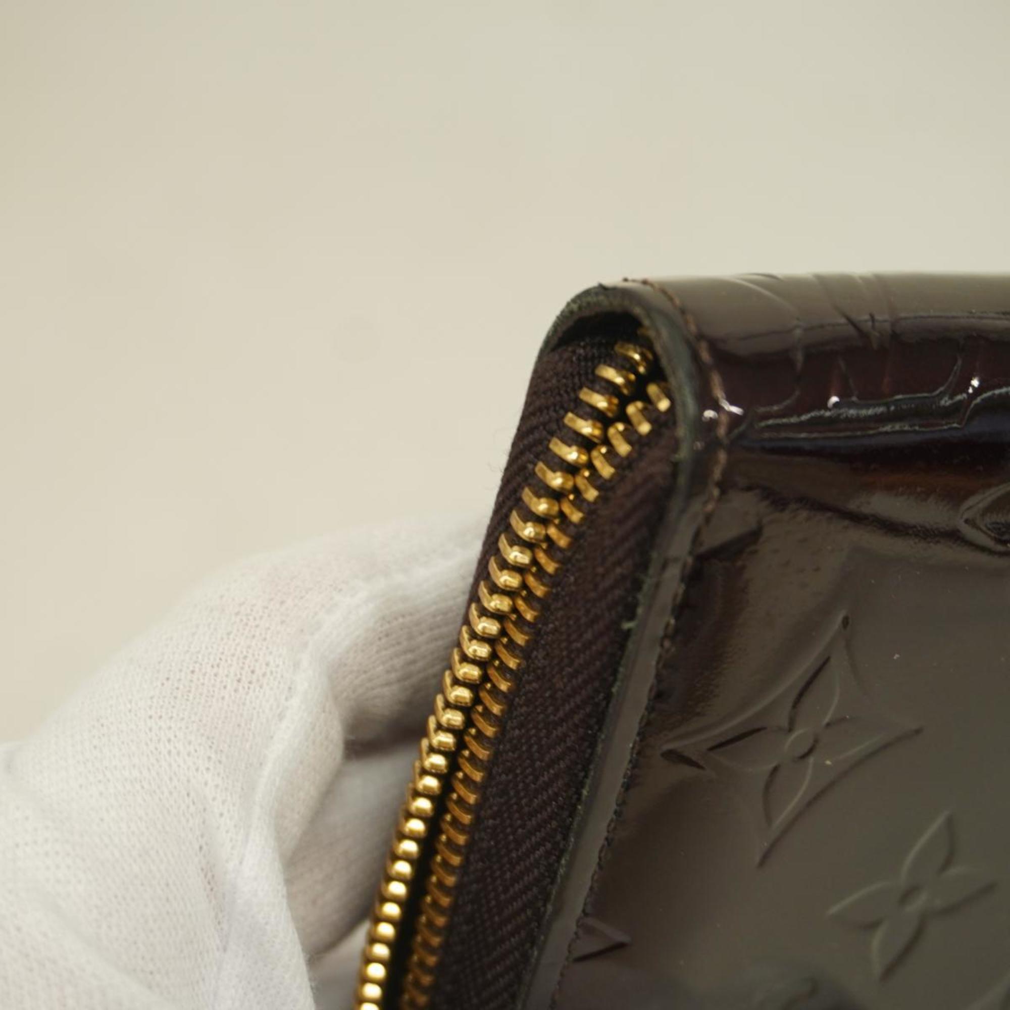 Louis Vuitton  Patent Leather Wallet  ()