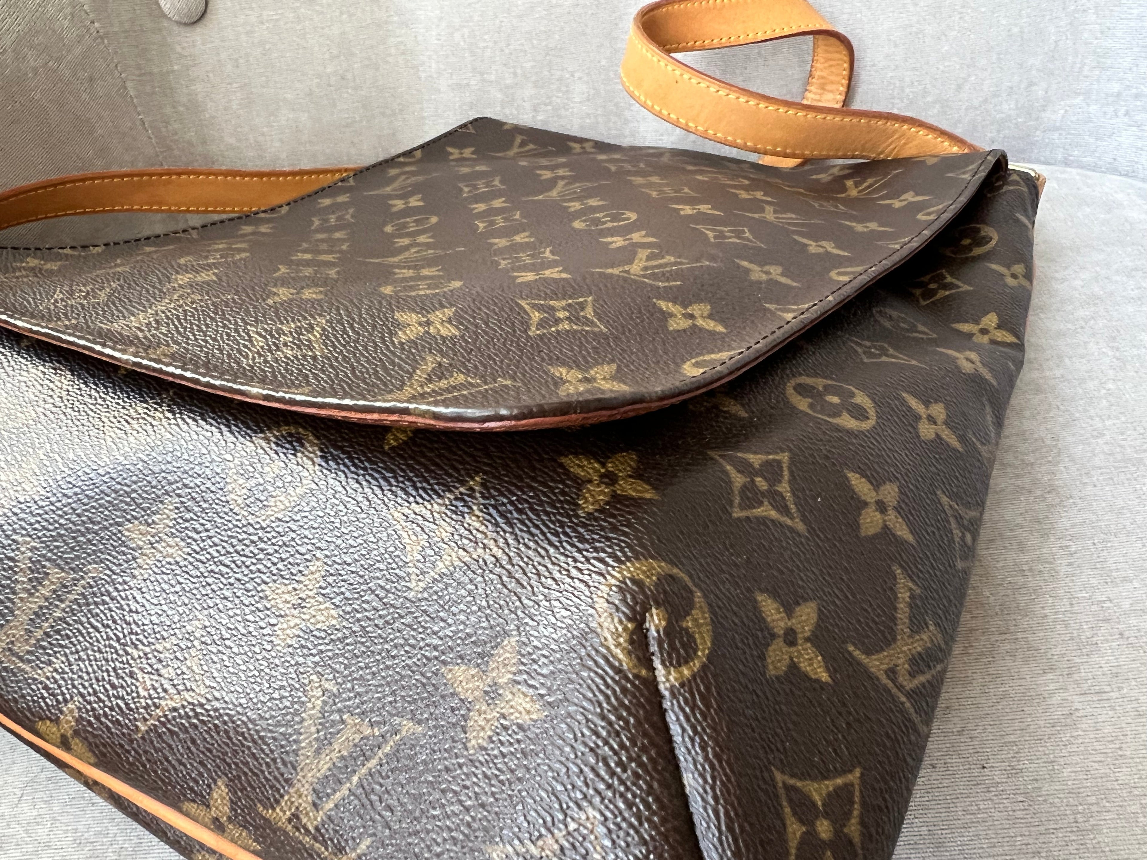 Louis Vuitton Musette Salsa GM