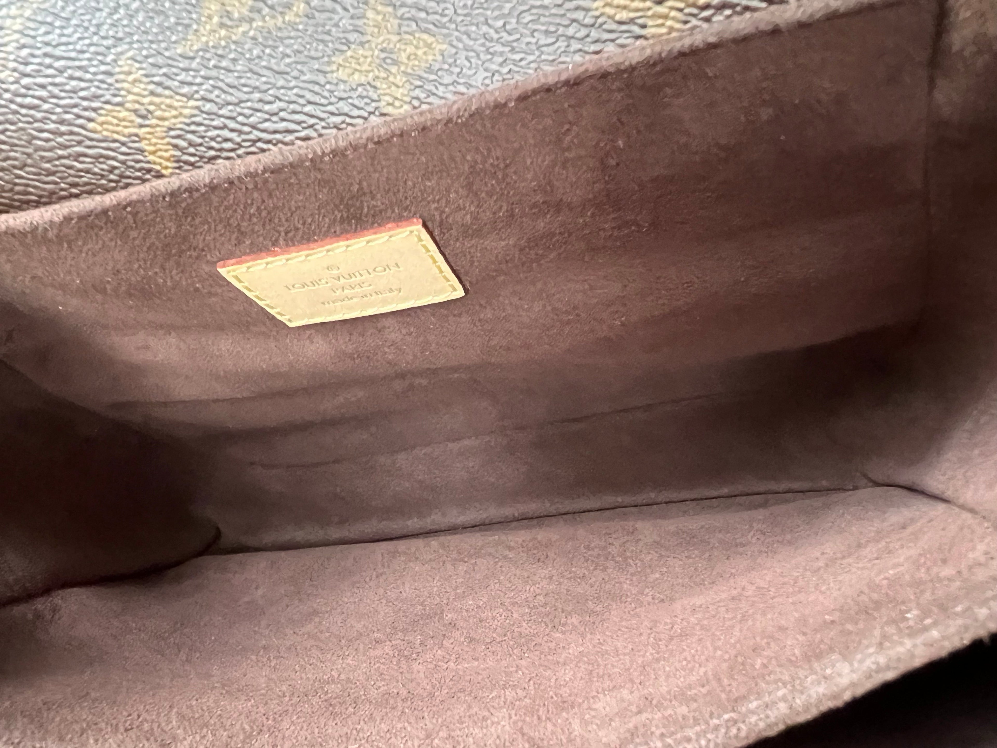 Louis Vuitton Pochette Metis Monogram (RRP £1,970)