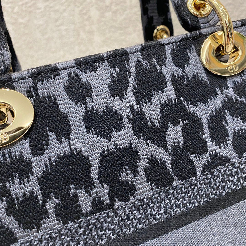 GLAMI MeGLAMIum Lady D-Lite Bag Blue and Black Mizza Embroidery, Blue and Black Handbags, Crossbody Bags, 24cm CD M0565ORGLAMI_M962