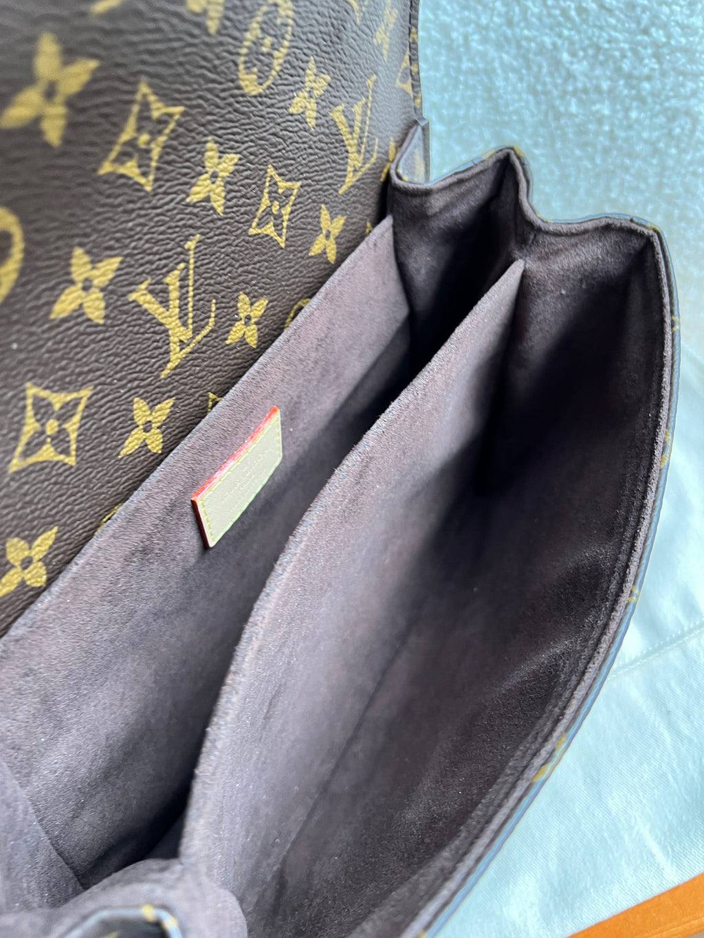 Louis Vuitton Pochette Metis Monogram (RRP £1,970)