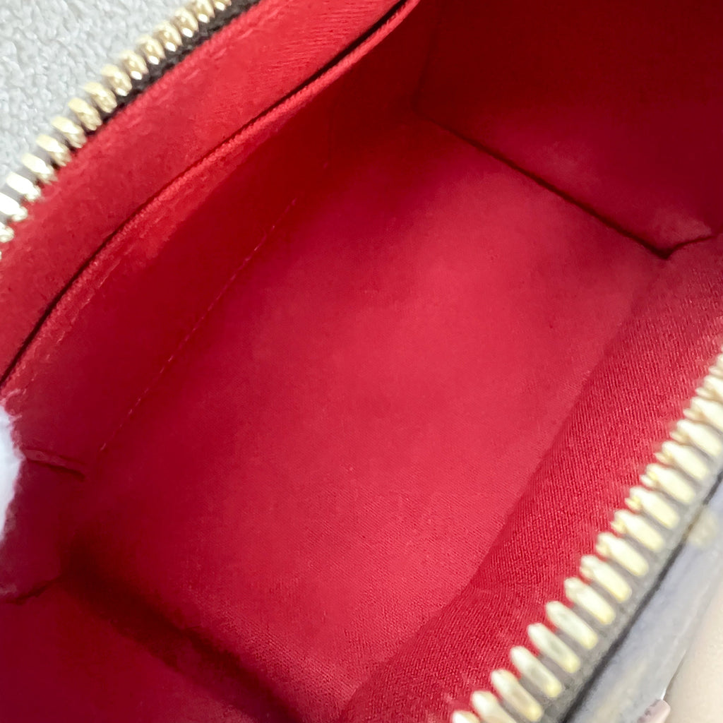 LV Speedy Bandouliere 20 in Monogram Canvas and Beige Patterned Strap