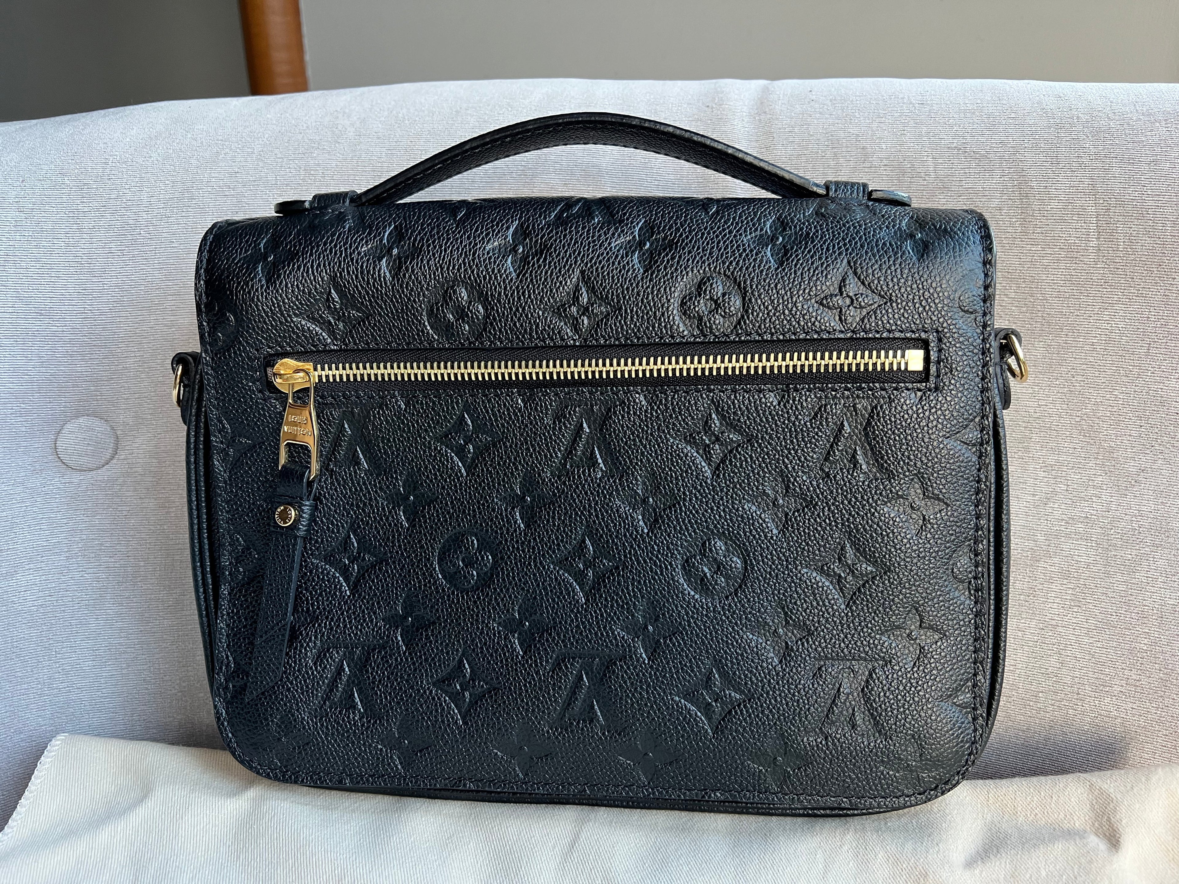 Louis Vuitton Pochette Metis Black Empreinte (RRP £2,110)