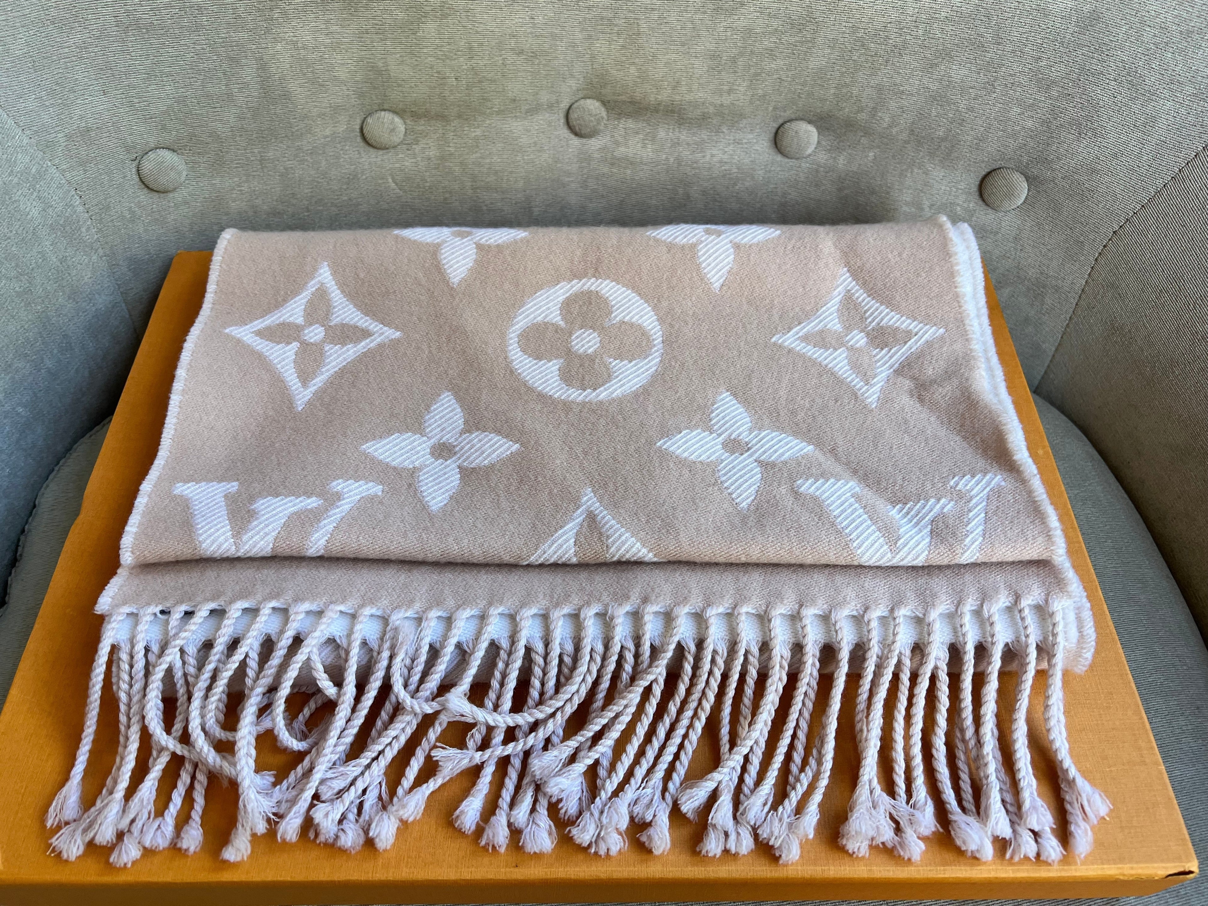 Louis Vuitton Rose Beige Essentials Scarf (RRP £475)