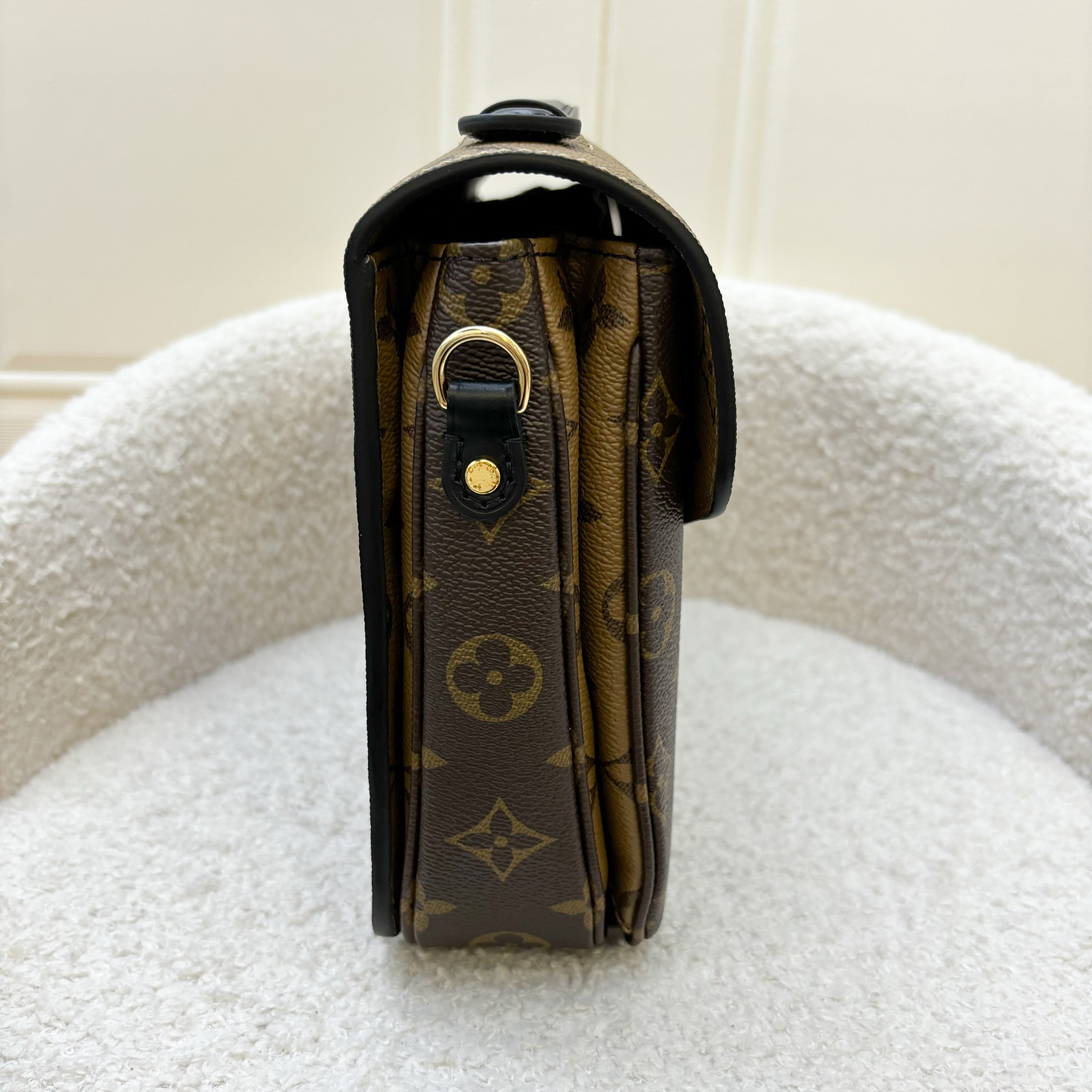 LV Pochette Metis in Reverse Monogram Canvas, Black Leather and GHW