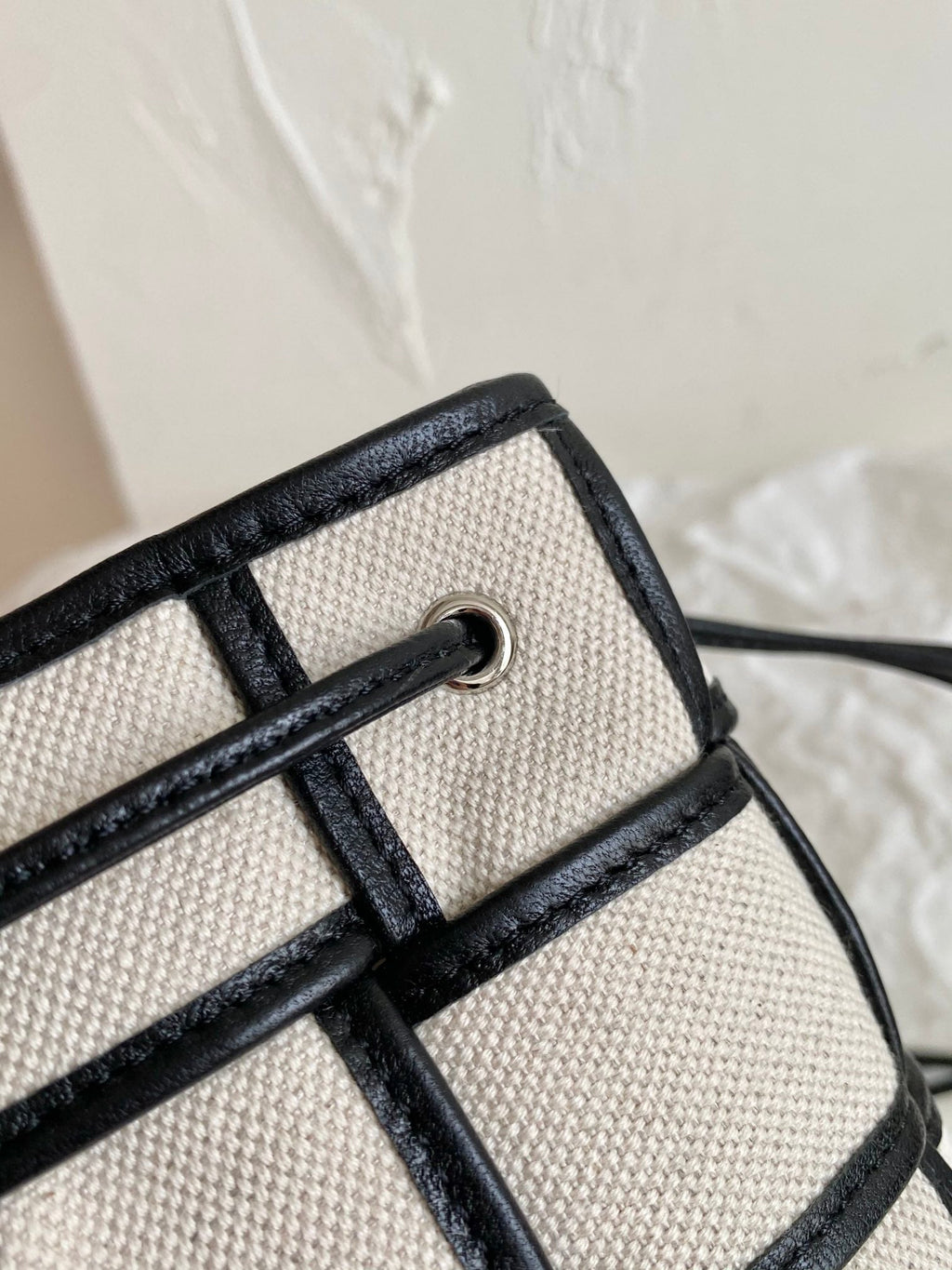 GLAMI Cassette Bucket Bag Beige And Black, For Women, Bags 5.5in/18cm 714608VMBN39811