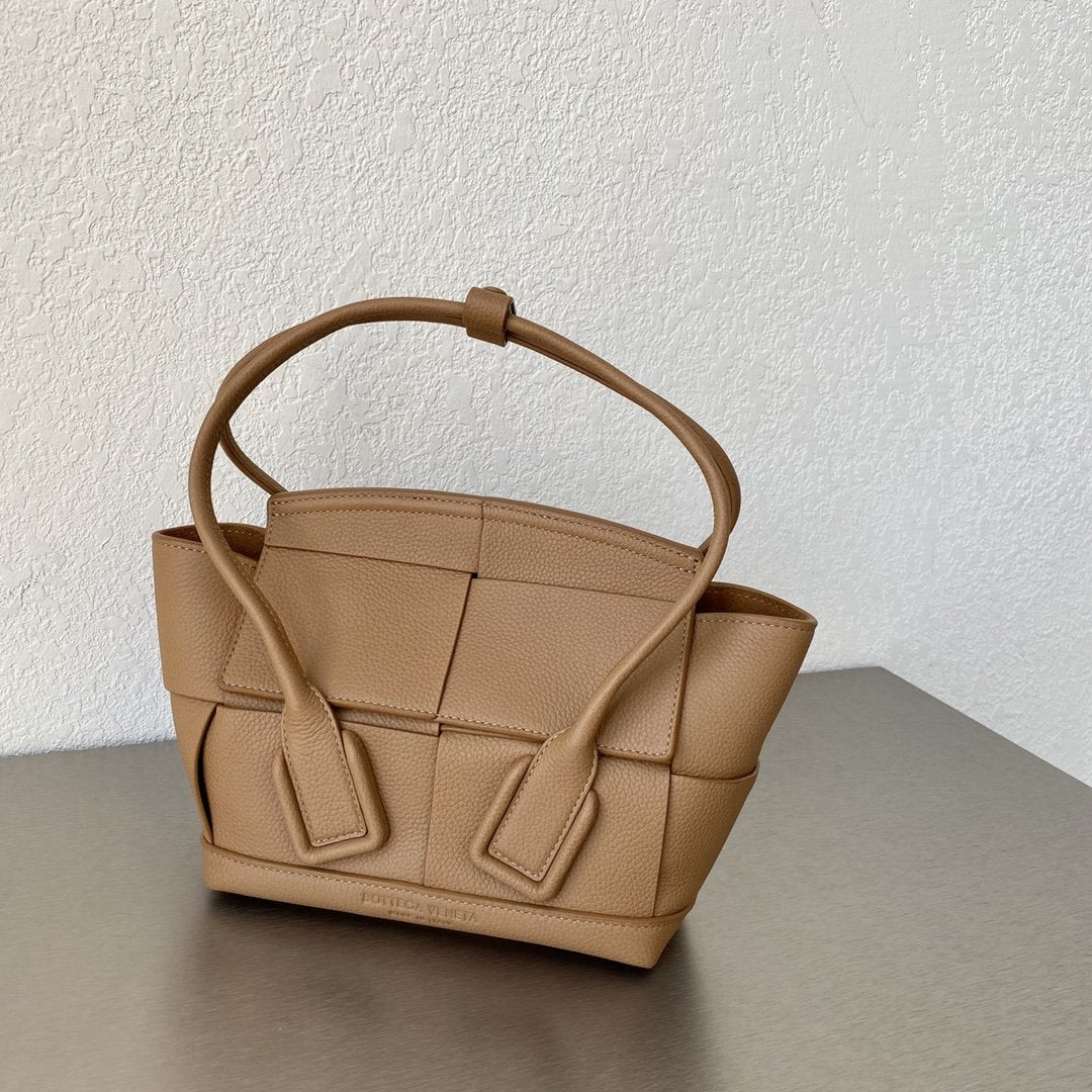 GLAMI Mini Arco Almond, For Women, WomenÃƒÂ¢Ã¢â€šÂ¬Ã¢â€žÂ¢s Bags 11.4in/29cm 600606VMAP12714