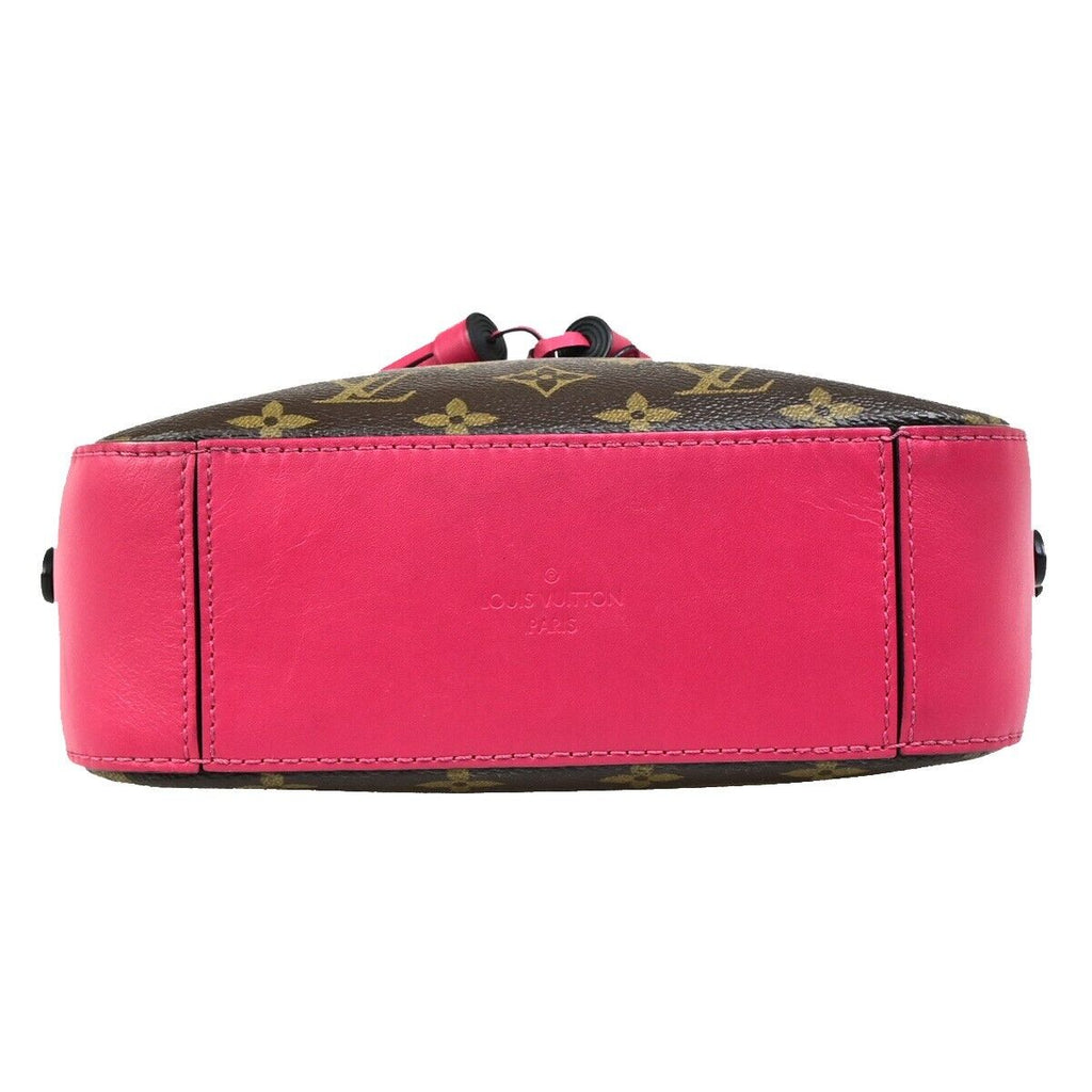 Louis Vuitton Saintonge  Canvas Shoulder Bag