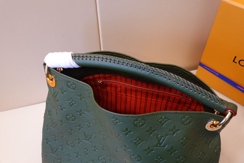 LOV2 Bags - Luxurious Bags  1548