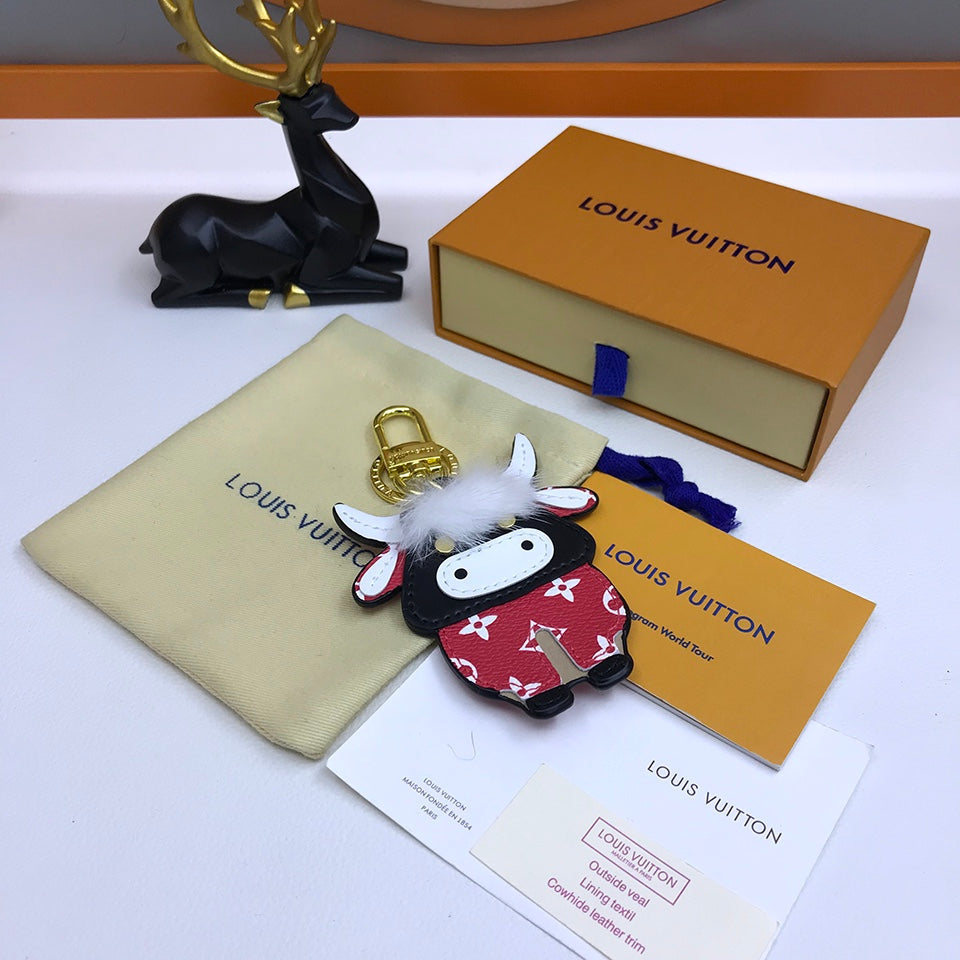EN - Lux Keychains LUV 084