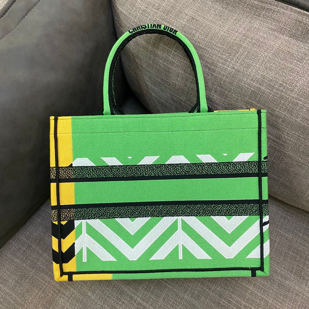 GLAMI MeGLAMIum Book Tote Bright Green and GlamIuoresGLAMInt Orange D-Jungle Pop Embroidery, Orange/Green, For Women WomenÃ¢â‚¬â„¢s Handbags, 36cm CD M1296ZRON_M887